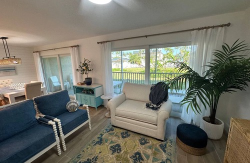 Sanibel Condo | TRENDY BEACH CONDO ON THE GROUND FLOOR!