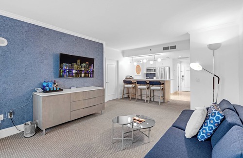 Mid Beach Hotel | Tresor Fontainebleau Ocean North View One Bedroom