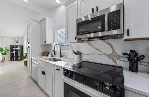 Anna Maria House | Tripletail | Beachfront | Pool & Spa | 4 King Beds
