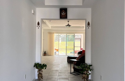 Ocala House | Tropical 3300sqft 4B4BA3G home in lovely Calesa Community in Ocala