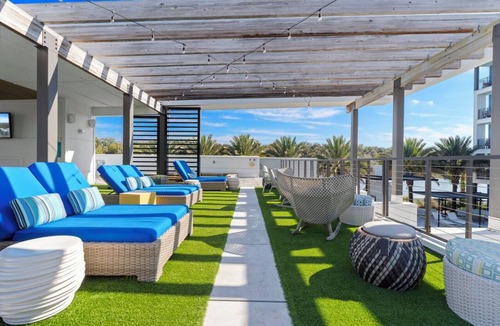 North Beach Apartment | Tropical Haven 2BR/2BA Near Atlantic Beach