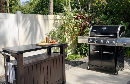 Biscayne Park House | Tropical Oasis! Renovated 3BR Home, Heated Pool, BBQ