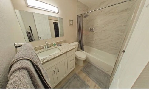 Sun Bay South House | TROPICAL POOL HOME/NEAR BEACH/RESTAURANTS/MARINA!