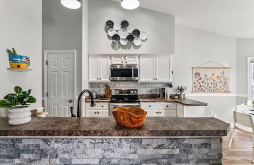 New Port Richey House | TROPICAL RETREAT WITH PRIVATE HEATED POOL-TAMPA BAY.