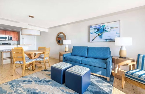 Seminole Park Hotel | TWO 2BR Suite for Family Fun, Lagoon Adventures & Sand Play - Ideal for Group