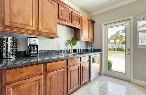 Birch Park Finger Streets House | Two beach homes with pool and ocean views