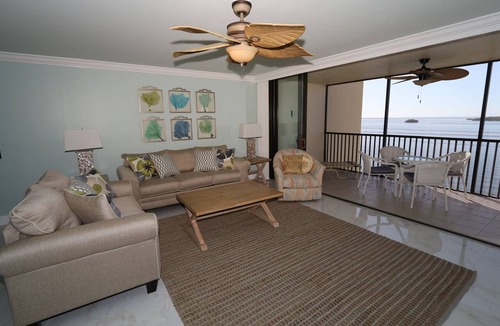 Punta Rassa Condo | Two Bedroom, Bayfront Condo - Sanibel Harbour Resort 514- H