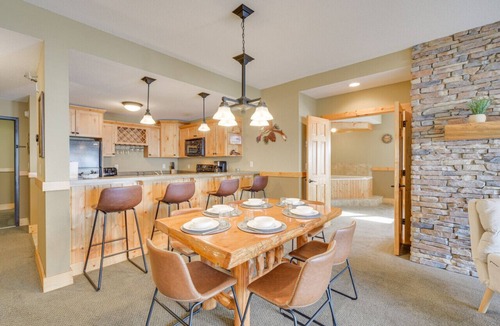 Two Harbors Condo | Two Harbors Superior Lakefront 3BR Corner | Pool | Hot Tub | Sauna | EV Charger