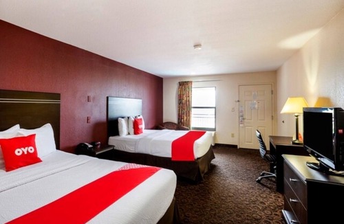 Port Allen Hotel | Two-Queen Retreat at LSU | Clean, Spacious Stay Near Restaurants and Local Shops