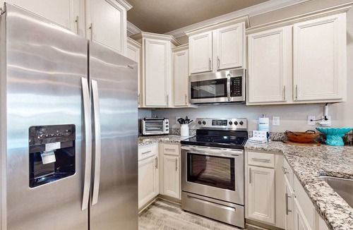 South Pensacola House | Two-story townhome near the beach with WiFi, washer and dryer