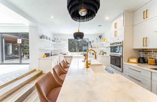 Coral Way Villa | Ultimate FIFA Villa W/Soccer Field, Pool, Sauna, Games & Concierge Services!