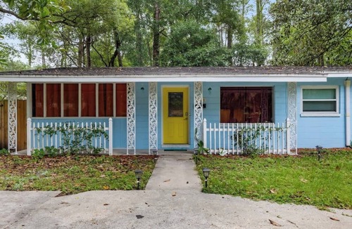 Duckpond House | Underwater Home w/Game Room ~6 min to Stadium & DT