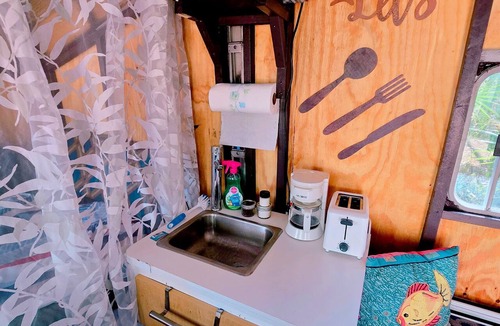 Edgar RV Rental | Unique Pop-Up Glamping Retreat Fire Pit & Hammock- Pet Welcome & Free Parking!