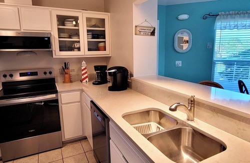 Indian Pass House | Unique & spacious w/Gulf views throughout, easy walk to beach ~ DeLight House