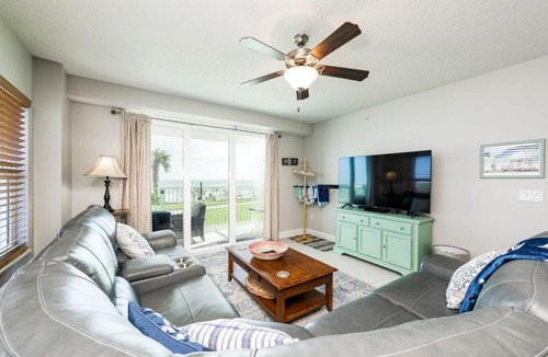 Ocean View Halifax Estates Apartment | Unit 102 Aruba - 3 Bedroom Ocean Front