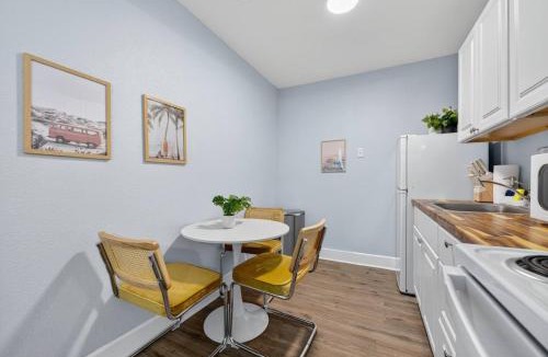 South Pensacola House | Unit 19 Tiny Haven Unwind in Pensacola