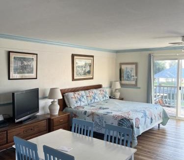 Cedar Key Apartment | Unit 232 Beautiful Cedar key