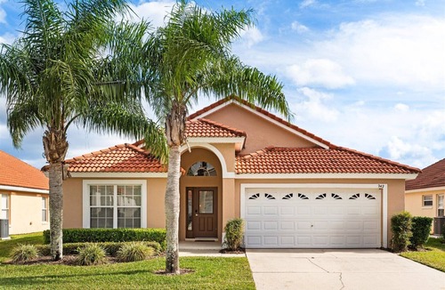 Solana House | Unlock lower rates and empty parks in Orlando. Book your stay today!