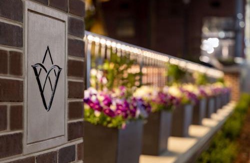 Homewood Hotel | Valley Hotel Homewood Birmingham - Curio Collection By Hilton