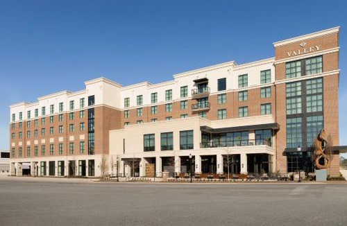Homewood Hotel | Valley Hotel Homewood Birmingham - Curio Collection By Hilton
