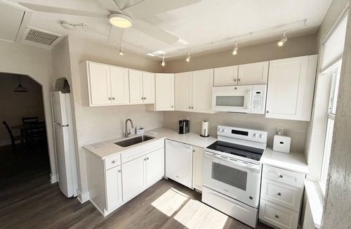 Golden Beach Apartment | Venice Villas 1BR – Sleeps 4 Regina