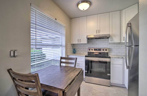 Central Beach Apartment | Vero Beach Studio-Walk to Ocean & Restaurants