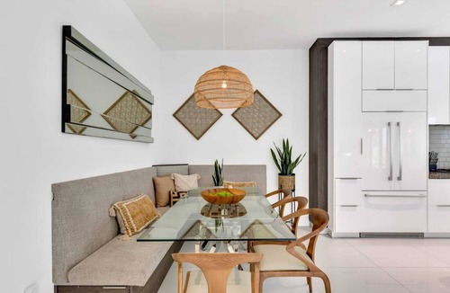 Victoria Park House | Vibe in this Spacious 5-bedroom Mansion in Las Olas Fort Lauderdale/sleeps 14