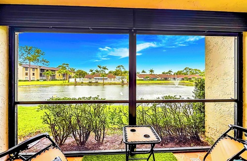 Greenacres Condo | Vibrant Lakefront Retreat - Artistic 2BR Condo with Boutique Vibes