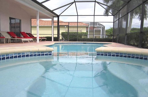 Crown Pointe House | Villa Altaira - top location on the lake with pool and whirlpool