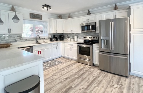Wilton Manors House | Villa Lauderdale Luxe Waterfront Sanctuary! Welcome FIFA FANS 15 min. to stadium