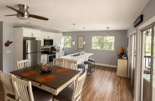 Lutz House | Villa Paraiso Lutz 4B/2B