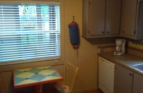 Fairhope House | Villa Piccolo,1BR, 1BA, smoke/vape free, pet/animal free, adult only, sleeps 2