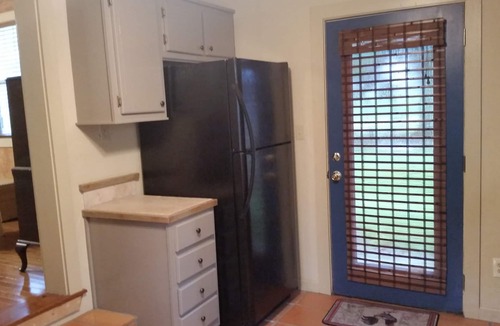 Fairhope House | Villa Piccolo,1BR, 1BA, smoke/vape free, pet/animal free, adult only, sleeps 2