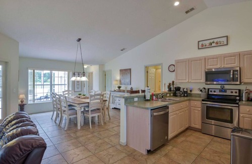 Hernando House | Villa Tilly – 4BR Pool Home Minutes from Downtown Inverness & the Trail