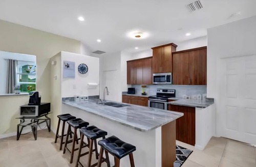 Mariner Villa | Villa Tropicale: A Serene and Exclusive Southwest Florida Villa!