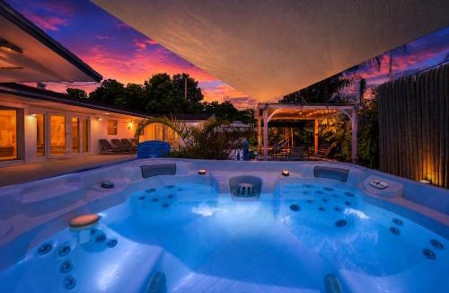 Pembroke Pines House | Villa Velvet - Heated Pool & Minutes to Beaches