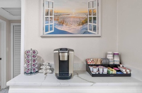 Hudson Beach Estates Villa | Villa Walk to Beach, Pool, Kayak, Games Great for Family Vacations
