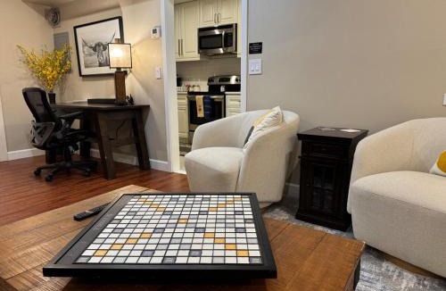 Mount Dora Villa | Vista Vibes - Upscale Studio Escape on an Acre with Boat Parking