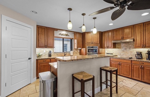 Yacht Club House | WALK TO BEACH Waterfront Direct Gulf Access South Facing Heated Pool 4 Kings