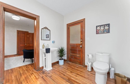 San Marco House | Walkable 8 Guests Parking 4BD/2.5Bath