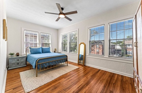 San Marco House | Walkable 8 Guests Parking 4BD/2.5Bath