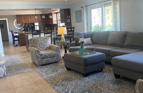 Indianola Estates House | Watch the Sky Ignite Then Unwind in Summer Luxury at The Manor House Coastal Lux