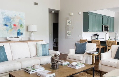 Little Kowaliga House | Water's Edge Lakefront Retreat on Lake Martin nestled between Real Island and Parker Creek