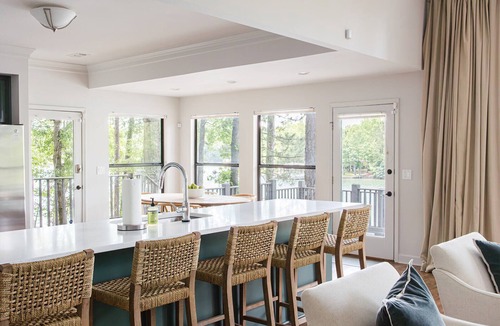 Little Kowaliga House | Water's Edge Lakefront Retreat on Lake Martin nestled between Real Island and Parker Creek