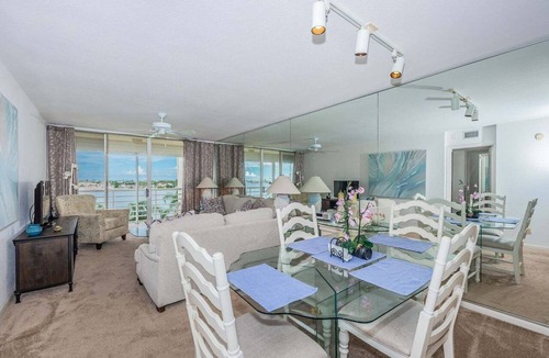 St. Petersburg Condo | Waterfront 2BR condo in St. Petersburg with balcony, pool, and water views.