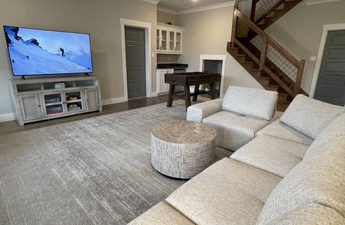 Little Kowaliga House | Waterfront 5-Bedroom Cabin on Lake Martin