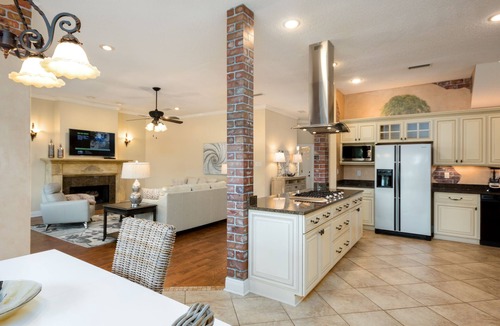 Slidell House | Waterfront 5BR Retreat 114 Near the French Quarter & New Orleans w/Boat Dock