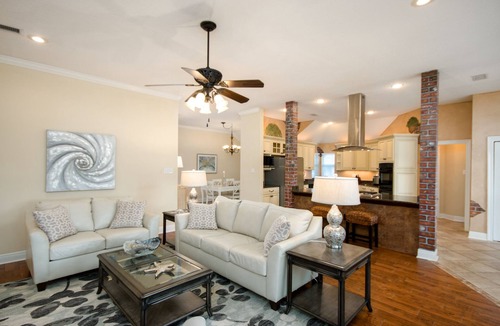 Slidell House | Waterfront 5BR Retreat 114 Near the French Quarter & New Orleans w/Boat Dock