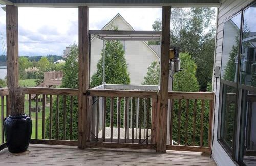 Elrod House | Waterfront Bama Getaway-20 min to UA