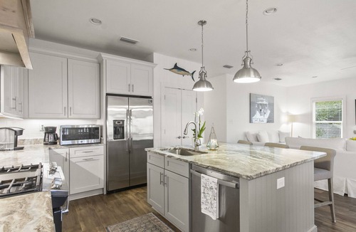 Fairhope House | Waterfront Bay View Retreat High Tide Fairhope - Private Pier/Screened Porch